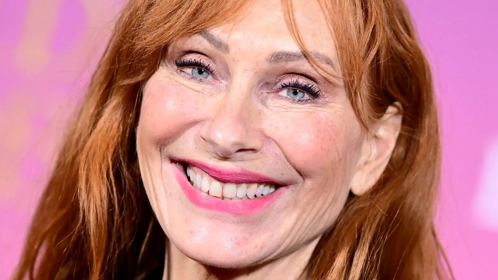 Andrea Sawatzki gehört zu Deutschlands beliebtesten Schauspielerinnen und inzwischen auch Schriftstellerinnen. (Archivbild von Februar 2025) (Foto: Sebastian Christoph Gollnow/dpa)