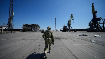 Der Soldat soll bereits im vergangenen Sommer erzählt haben, unweit der ukrainischen Hauptstadt Kiew einen Zivilisten erschossen zu haben (Symbolbild). (Foto: AP/dpa)