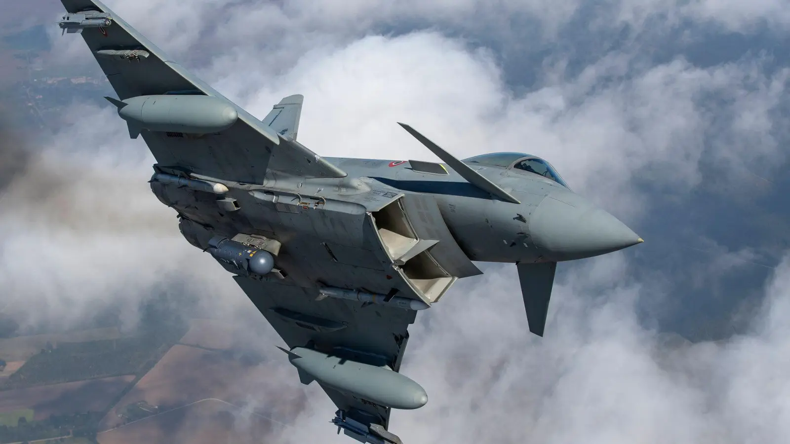 Ein „Eurofighter Typhoon“ der italienischen Luftwaffe holte die Drohne vom Himmel. (Archivbild) (Foto: Mindaugas Kulbis/AP/dpa)