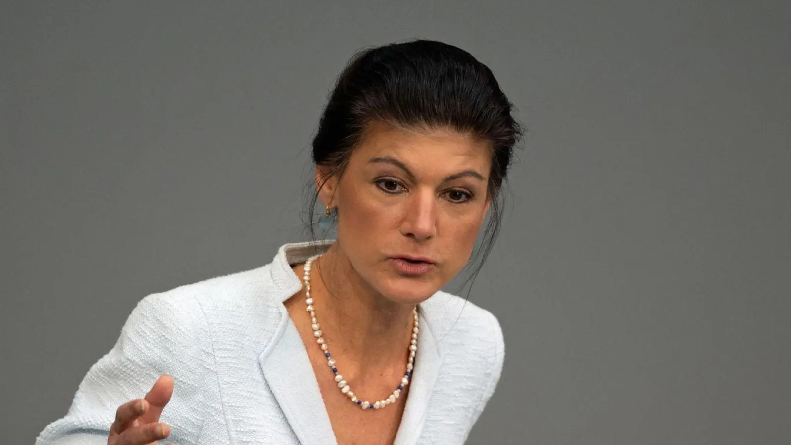 Sahra Wagenknecht im Bundestag - bundesweit steht das BSW bei etwa fünf Prozent. (Foto: Jonathan Penschek/dpa)