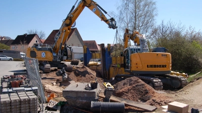 Die Kanalsanierung in Diespeck geht weiter – in vier Jahren soll das Megaprojekt abgeschlossen sein. Nun werden den Bürgerinnen und Bürgern erstmals konkrete Zahlen vorgelegt. (Foto: Christa Frühwald)