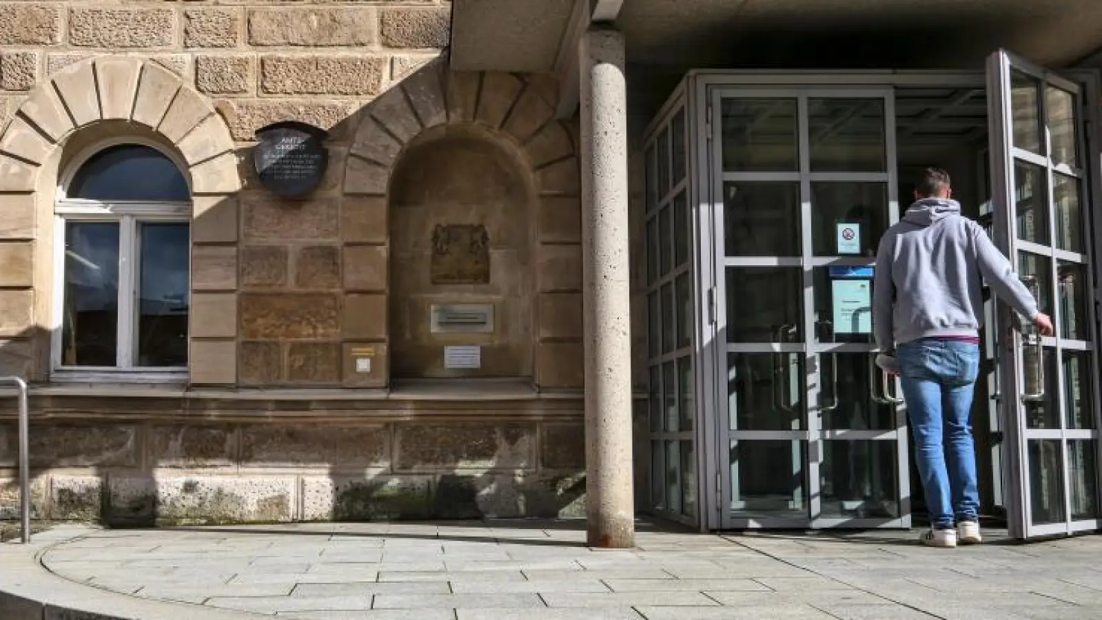 Am Neustädter Amtsgericht wurde vor wenigen Tagen ein Betrugsfall verhandelt. (Symbolbild: Tizian Gerbing)