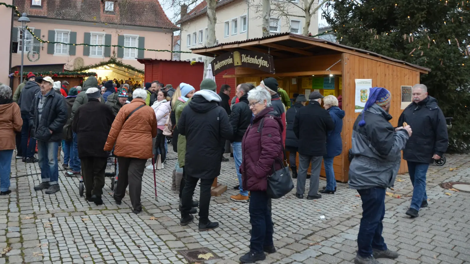 Genießen auch Sie das stimmungsvolle Programm im schönen Dietenhofen! (Foto: Yvonne Neckermann)