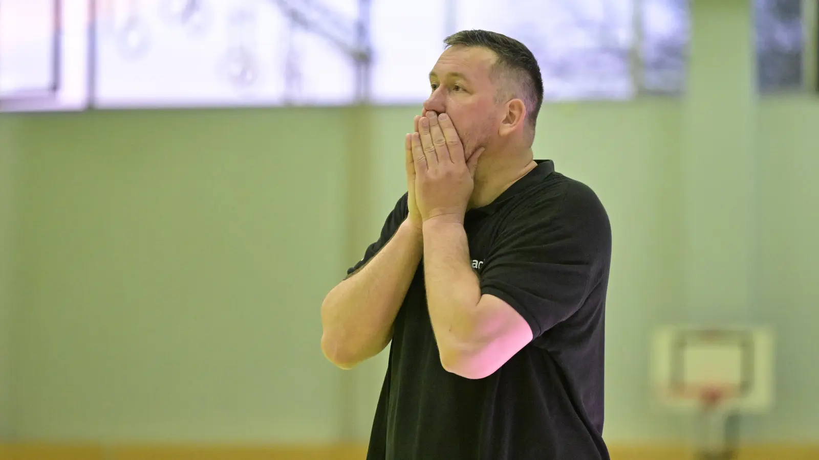 Enttäuscht: Der Ansbacher Trainer Martin Ides. (Foto: Martin Rügner)