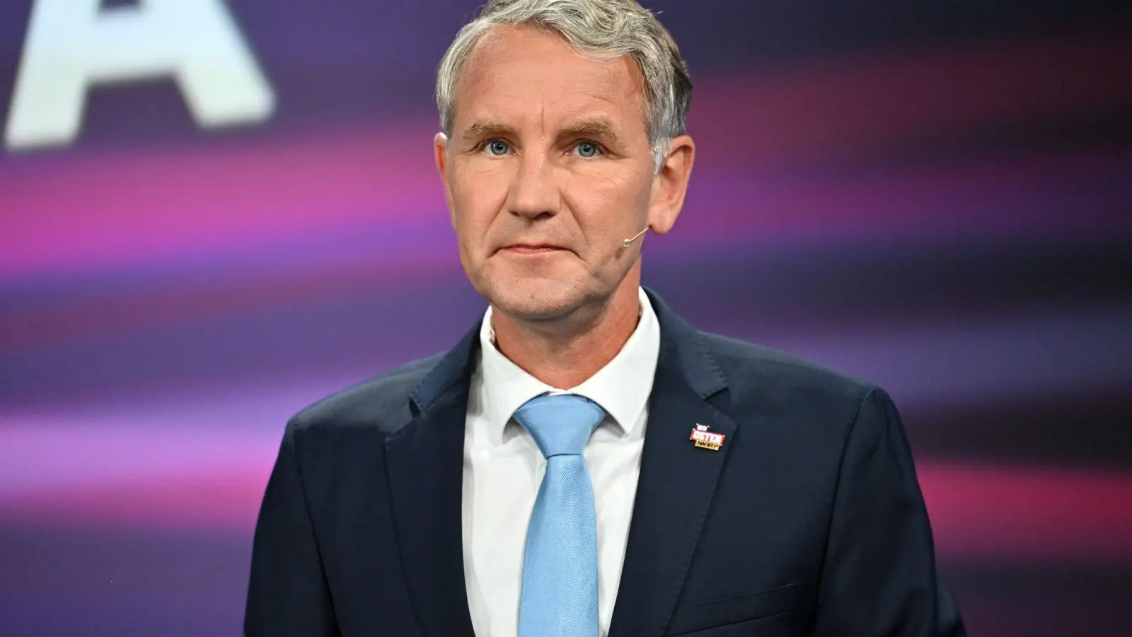 Thüringens AfD-Spitzenkandidat Björn Höcke hat nach Angaben seiner Partei gesundheitliche Probleme und nimmt deshalb nicht wie geplant an einer TV-Runde teil. (Archivbild) (Foto: Martin Schutt/dpa)