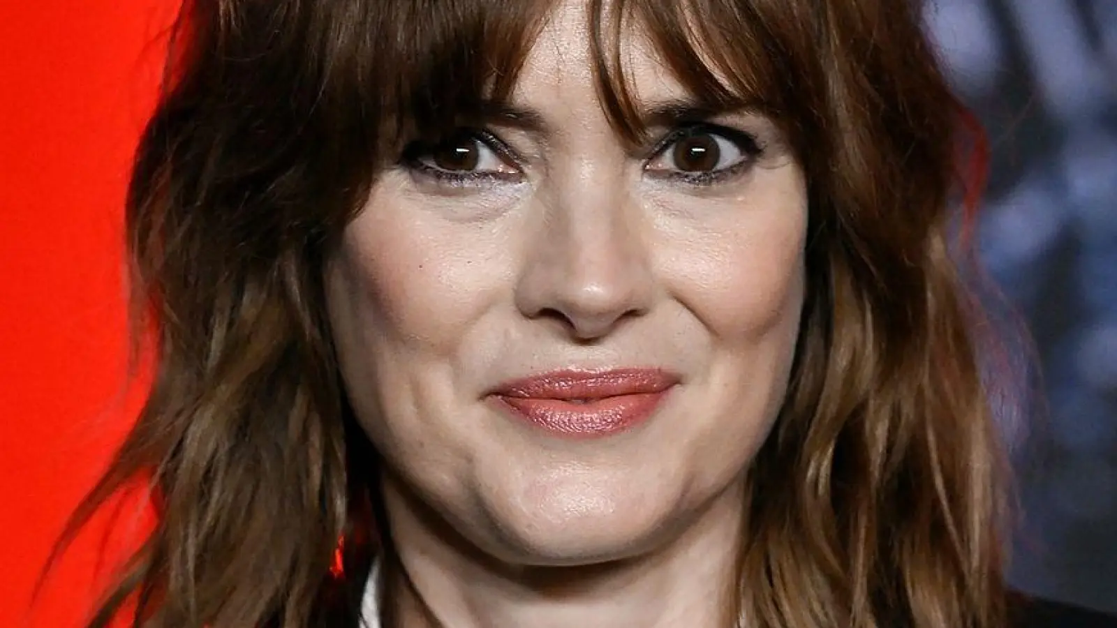 Winona Ryder wird in der kommenden Staffel der Serie „Wednesday“ zu sehen sein. (Archivbild) (Foto: Evan Agostini/Invision/AP/dpa)