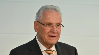 Innenminister Joachim Herrmann lobte die Bezirkskliniken Mittelfranken.  (Foto: Manfred Blendinger)