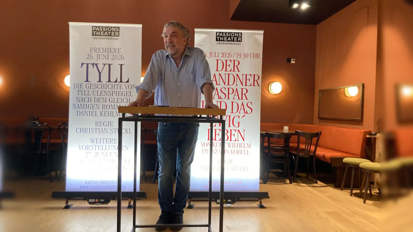 Christian Stückl bringt im Sommer die berühmte Geschichte des Till Eulenspiegel auf die Bühne.  (Foto: Sabine Dobel/dpa)