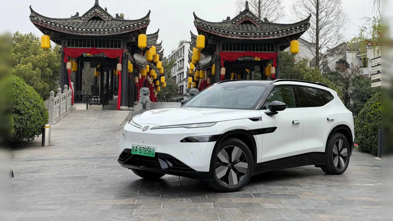 Der ID.Unyx 08 überflügelt europäische Modelle nicht nur beim Preis, sondern auch bei Ladeleistung und Ausstattung. (Foto: Volkswagen AG/Xpeng/dpa-tmn)