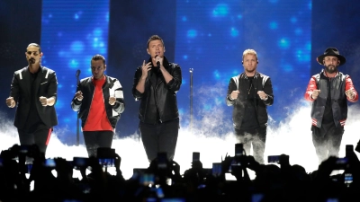 Die Produktion stellt das Album „Millennium“ in den Fokus. (Archivbild) (Foto: Mark Humphrey/AP/dpa)