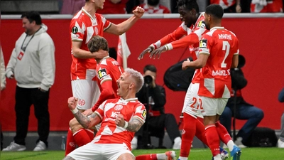 Der FSV Mainz 05 bejubelte in der ersten Hälfte zwei Traumtore. (Foto: Torsten Silz/dpa)