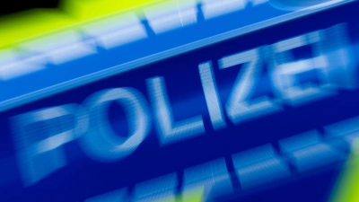 Aufgrund eines Glätteunfalls wurde die A70 bei Schweinfurt gesperrt. (Archivbild) (Foto: Rolf Vennenbernd/dpa)