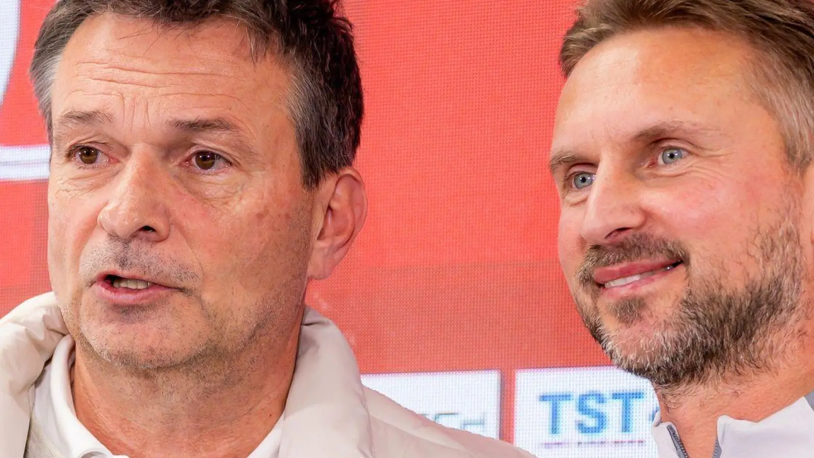 Sportvorstand Christian Heidel und Interimscoach Benjamin Hoffmann: Geht&#39;s mit Mainz nun aufwärts?  (Foto: Torsten Silz/dpa)