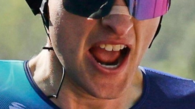 Jungstar Paul Seixas hat die Lombardei-Rundfahrt gewonnen. (Archivbild) (Foto: Geert Vanden Wijngaert/AP/dpa)