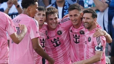 Miami jubelt über das 1:0 - ein Eigentor von Vancouver-Profi Ocampo. (Foto: Rebecca Blackwell/AP/dpa)