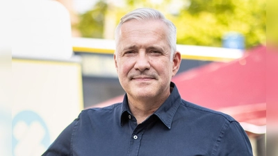 Ist künftig auch Kommunalpolitiker: TV-Koch Alexander Herrmann. (Archivbild) (Foto: Matthias Balk/dpa)