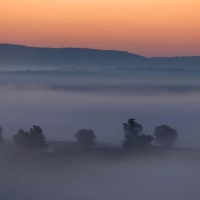 Wenn der Nebel weg ist, wird es in weiten Teilen Bayerns freundlich. (Archivbild) (Foto: Karl-Josef Hildenbrand/dpa)