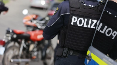 Einen Tag widmete sich die Polizei im Schwerpunkt der Kontrolle von Zweiradfahrern - das Ergebnis zeigt, auch hier werden im Verkehr viel zu oft die Regeln gebrochen. Oft mit schlimmen Folgen. (Illustration) (Foto: Matthias Bein/dpa)
