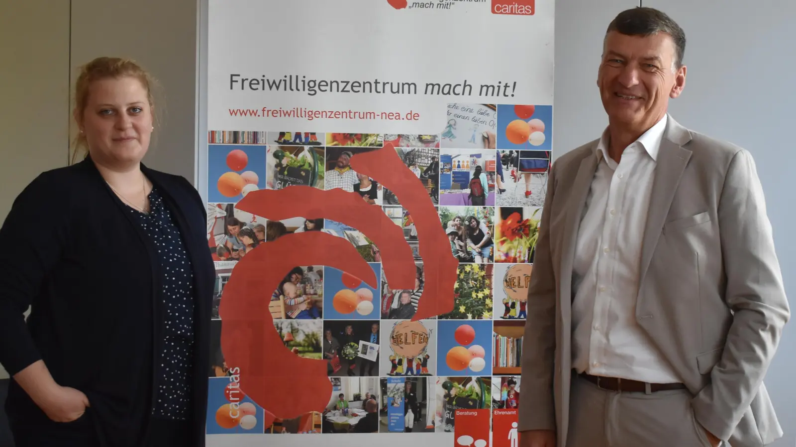 Andreas Schilling, geschäftsführender Vorstand des Caritasverbandes Scheinfeld und Landkreis Neustadt/Aisch-Bad Windsheim, und Veronika Polok, Leiterin des Freiwilligenzentrums „mach mit”, stellten das Unternehmensprojekt „S(ch)ichtWechsel” vor. (Foto: Ute Niephaus)