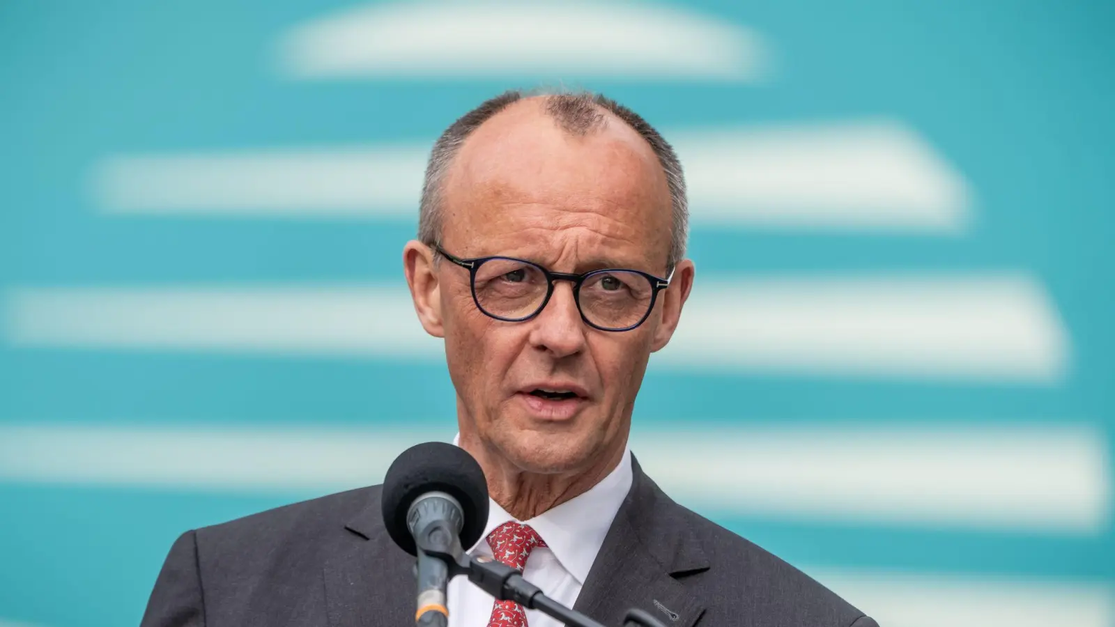 Der Kanzler rechnet mit Einhaltung des selbstgesteckten Zeitplans.   (Foto: Michael Kappeler/dpa)