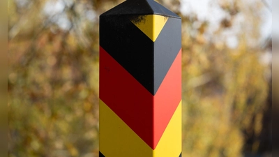 In Polen blickt man mit Besorgnis auf einen denkbaren Wahlsieg der AfD in Sachsen-Anhalt. (Archivbild)  (Foto: Sebastian Kahnert/dpa)