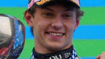 Kimi Antonelli gelang der zweite Sieg binnen zwei Wochen. (Foto: Eugene Hoshiko/AP/dpa)