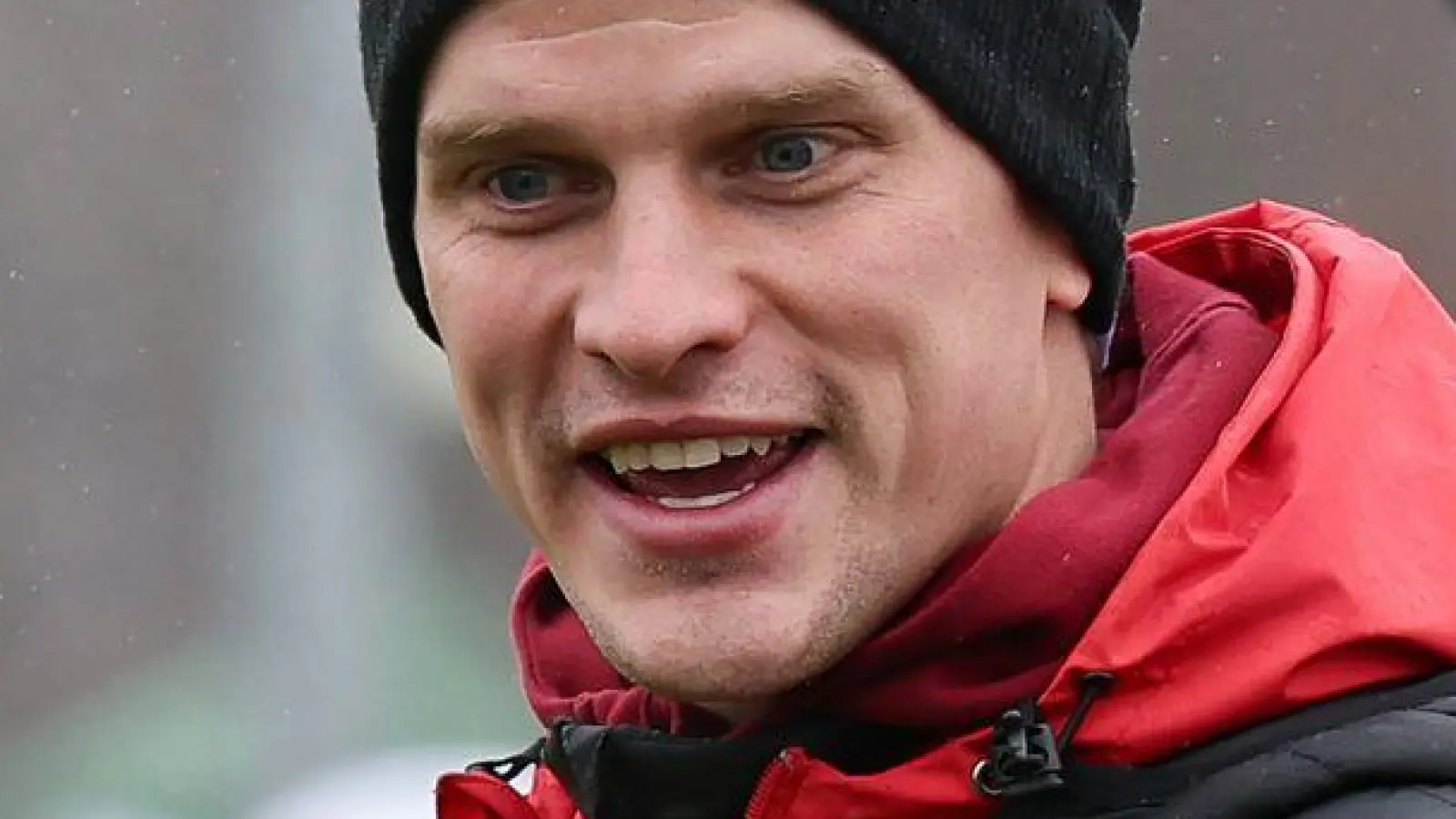 Haching-Coach Sven Bender freute sich über den Pokal-Einzug. (Foto: Daniel Löb/dpa)