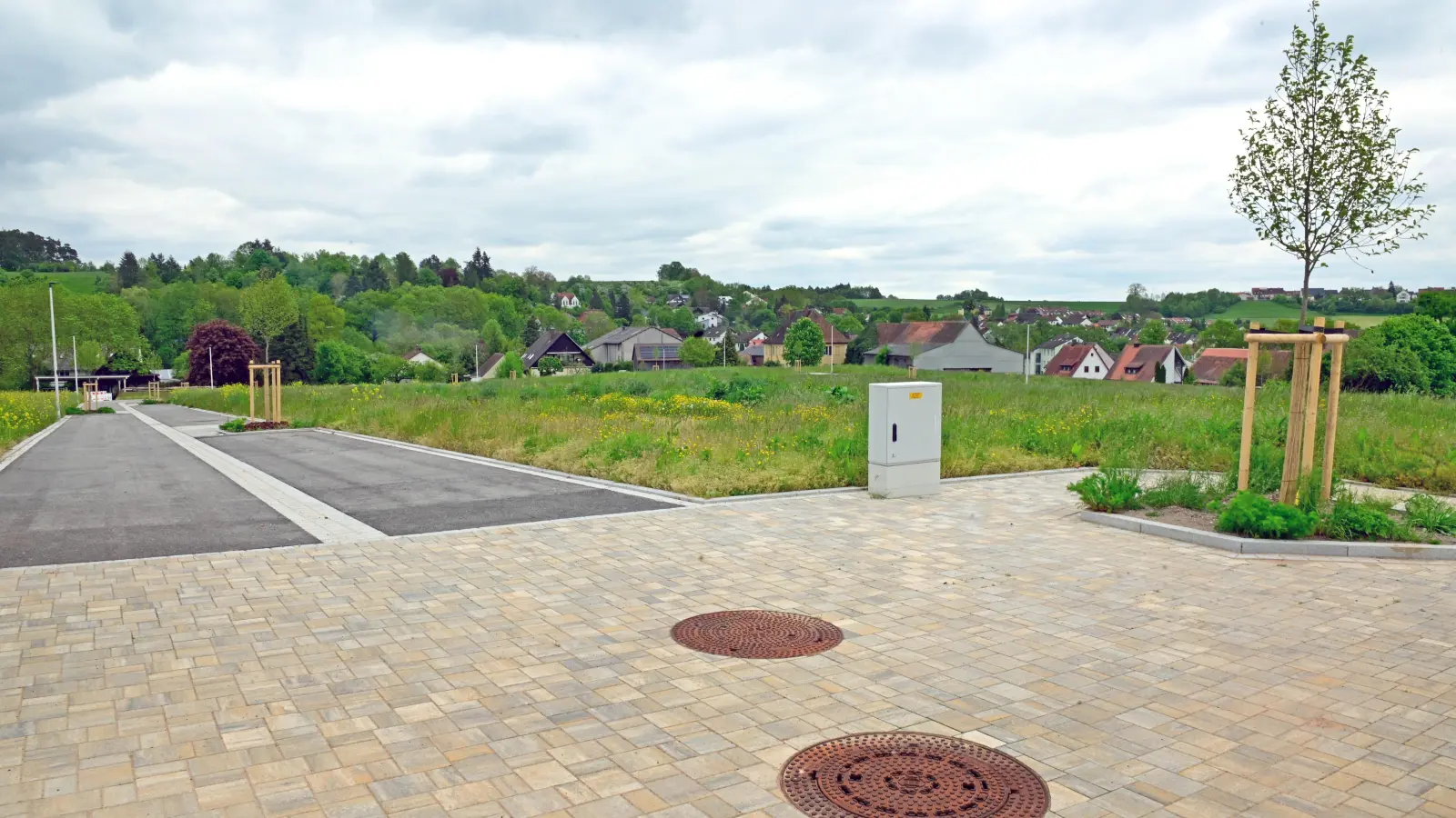 20 Bauplätze mit Grundstücksgrößen von bis zu 1200 Quadratmetern gibt es im neuen Baugebiet Brandlesweg in Hennenbach. Bei der Vergabe setzt die Stadt Ansbach auf ein objektives Bewertungsverfahren. (Foto: Jim Albright)