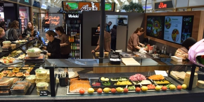 „Cibo” nennt sich eines der beiden neuen Gastro-Angebote im Brücken-Center. Laut Center-Chef Lars Horn verbirgt sich dahinter ein Konzept, das es so bisher noch nicht gegeben hat.  (Foto: Florian Schwab)