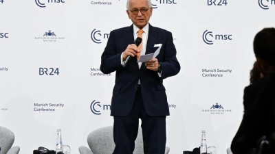 Wolfgang Ischinger bleibt vorerst der Leiter der Münchner Sicherheitskonferenz. Wann Ex-Nato-Generalsekretär Stoltenberg sein Amt antritt, ist weiter offen.   (Foto: Sven Hoppe/dpa)