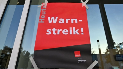 Vielerorts im Land gibt es Warnstreiks im öffentlichen Dienst - Hintergrund sind die Tarifverhandlungen mit den Ländern. (Foto: Martin Schutt/dpa)