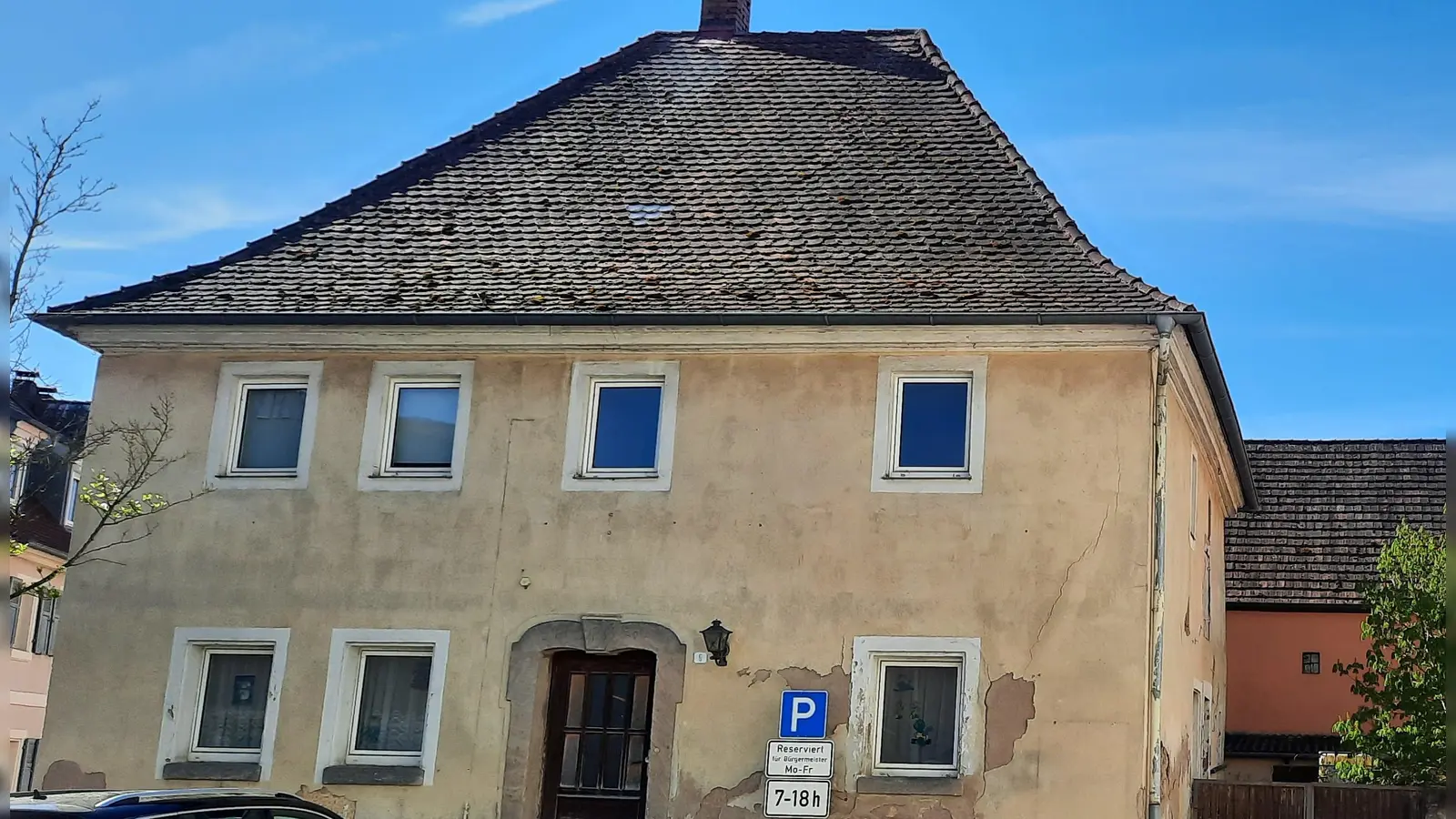 Das Kaplanhaus soll nach seiner Sanierung die Ornbauer Altstadt bereichern. (Foto: Stadt Ornbau/Kerstin Kech)