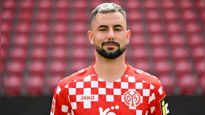 Marco Richter wechselt auf Leihbasis zum HSV. (Foto: Arne Dedert/dpa)