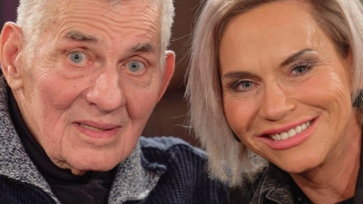 Heinz Hoenig und seine Ehefrau Annika Kärsten-Hoenig haben zwei kleine Kinder. (Archivbild) (Foto: Henning Kaiser/dpa)