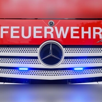 Elf Bewohner wurden laut Feuerwehr vorsorglich vom Rettungsdienst untersucht. (Symbolbild) (Foto: Klaus-Dietmar Gabbert/dpa)