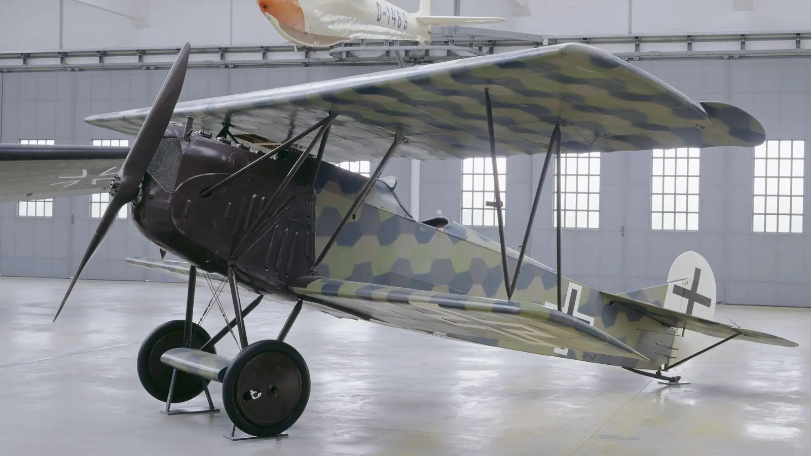 Das Flugzeug könnte Raubgut sein - und geht jetzt an die Niederlande.  (Foto: Deutsches Museum/dpa)