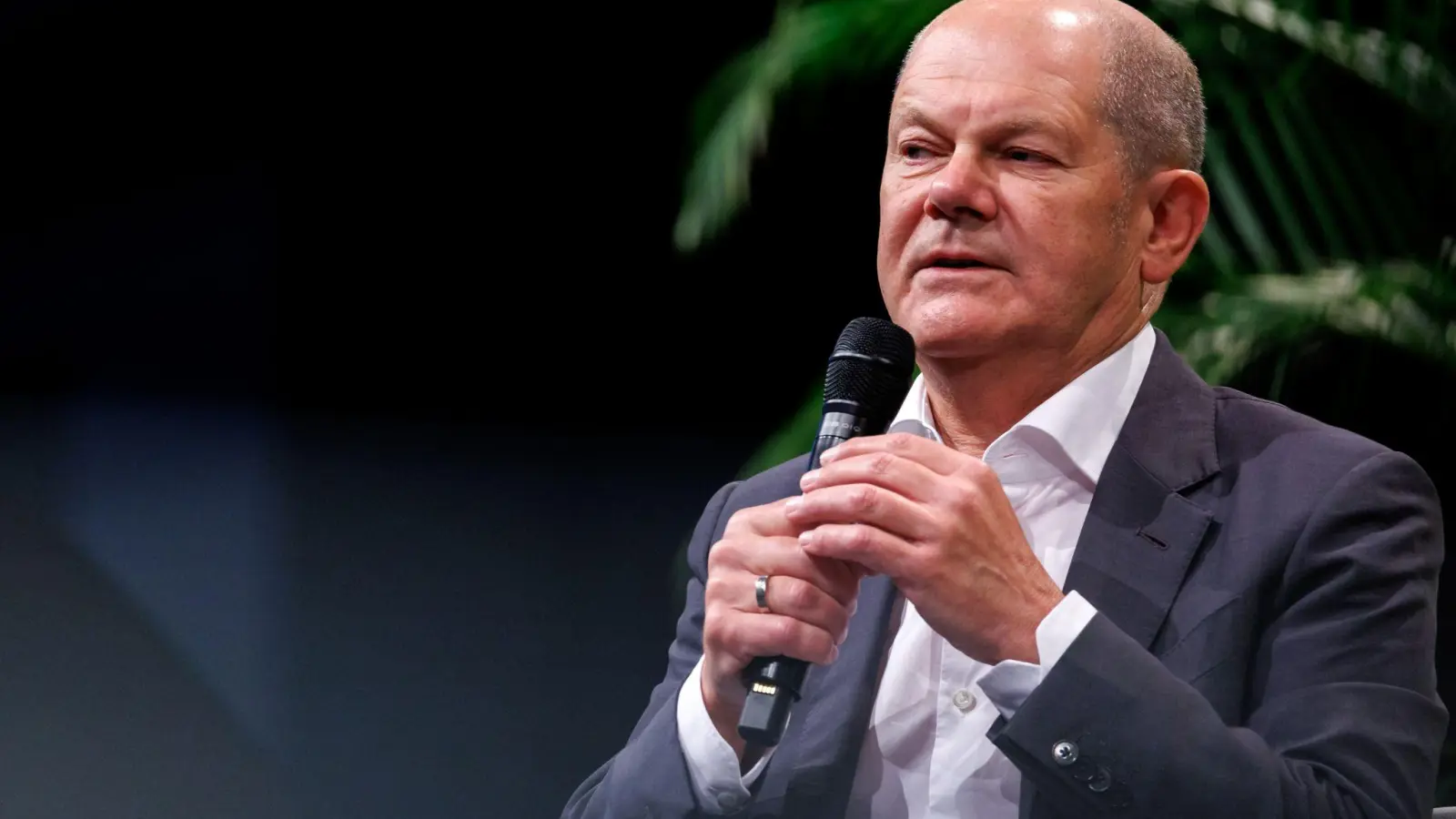 Olaf Scholz, Bundeskanzler der Bundesrepublik Deutschland, spricht beim 38. Deutschen Evangelischen Kirchentag. (Foto: Daniel Karmann/dpa)