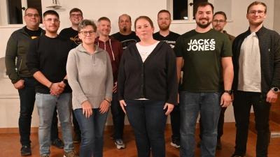 Das sind die Kandidatinnen und Kandidaten der UWS für die Kommunalwahl 2026. (Foto: Judith Marschall)