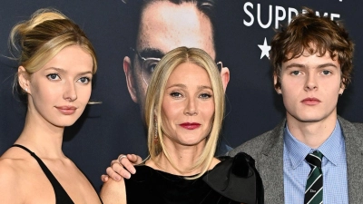 Teenager wollen nicht alles sehen: Gwyneth Paltrow (Mitte) mit Tochter Apple und Sohn Moses. (Archivbild) (Foto: Evan Agostini/Invision/AP/dpa)