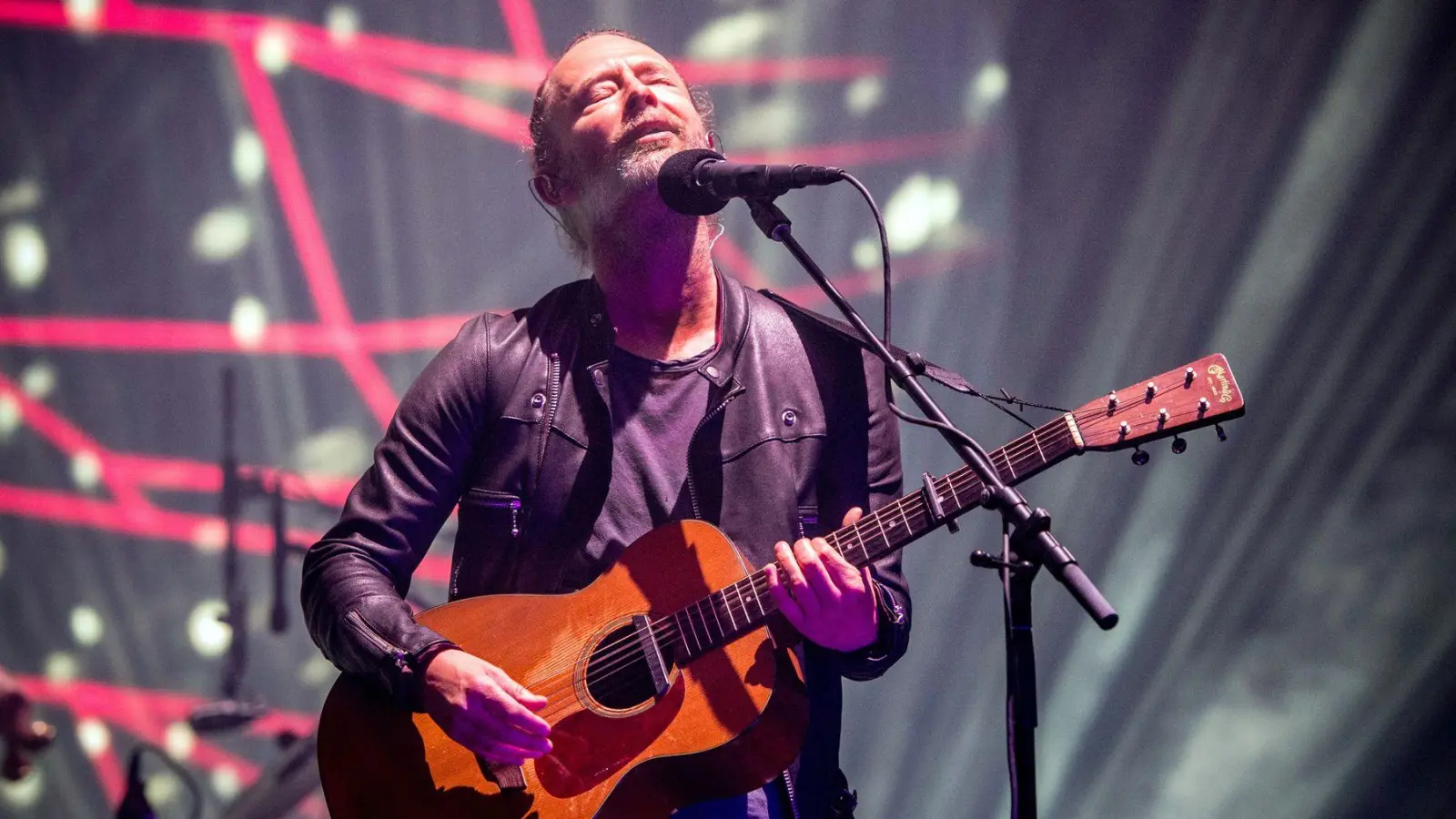 Radiohead-Sänger Thom Yorke. Mit Songs wie „Karma Police“ und „Creep“ erlangte die britische Band in den 90er Jahren weltweite Bekanntheit (Archivbild). (Foto: Amy Harris/AP/dpa)