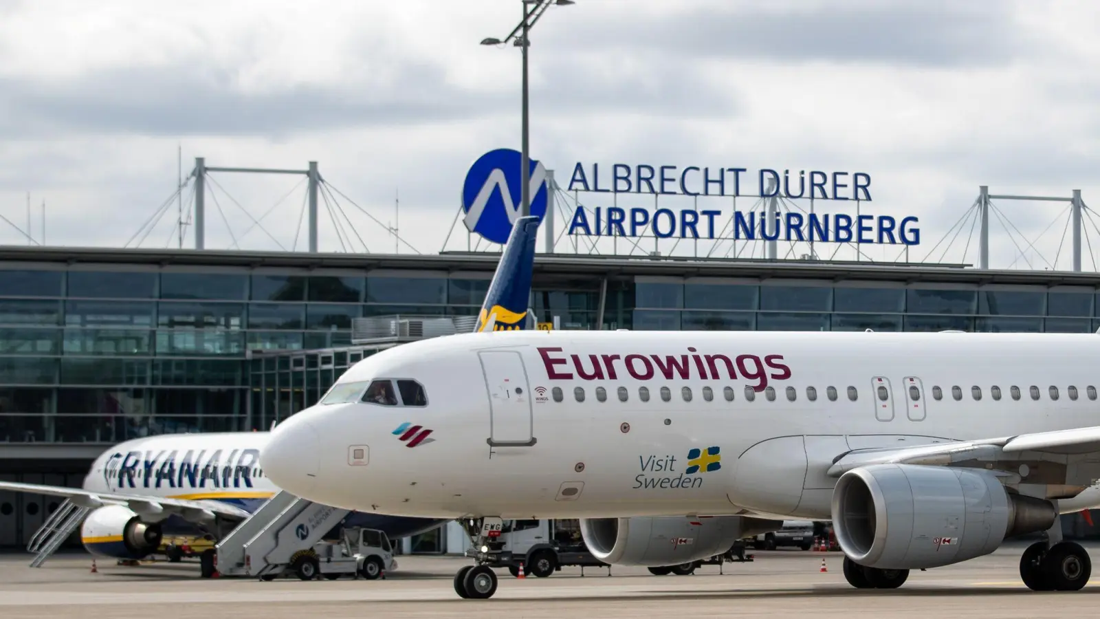 Die Standortkosten deutscher Flughafen sind aus Sicht des Luftverkehrsverbands BDL zu hoch. (Archivbild) (Foto: Daniel Karmann/dpa)