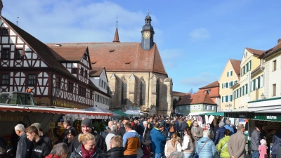 In Feuchtwangen ist kommenden Sonntag einiges geboten. Bei hoffentlich schönstem Frühlingswetter überzeugen rund 25 Händler mit tollen Produkten. (Foto: Peter Tippl)