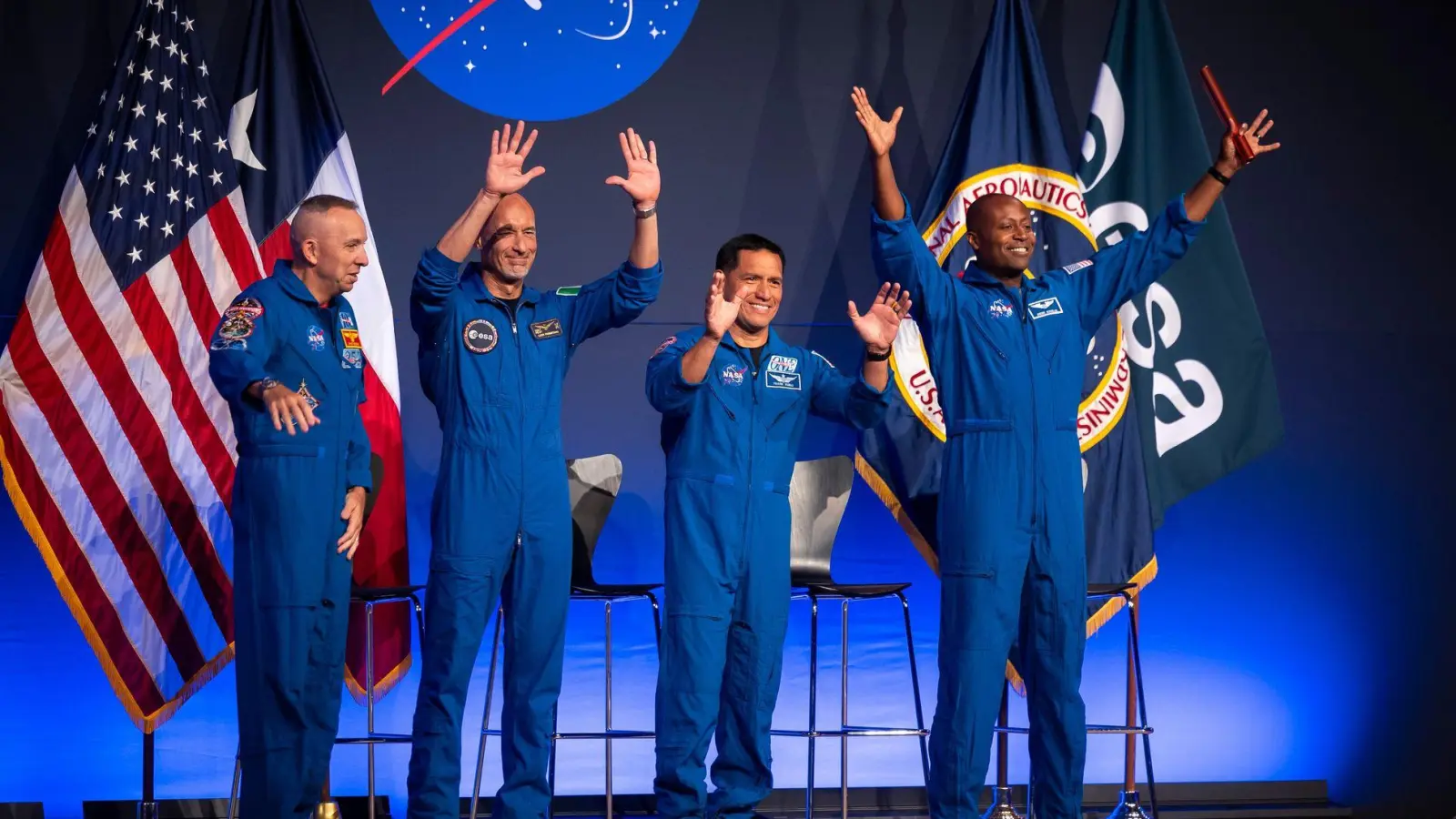 Vier Männer sollen an der „Artemis 3“-Mission teilnehmen.  (Foto: Annie Mulligan/FR172050 AP/AP/dpa)