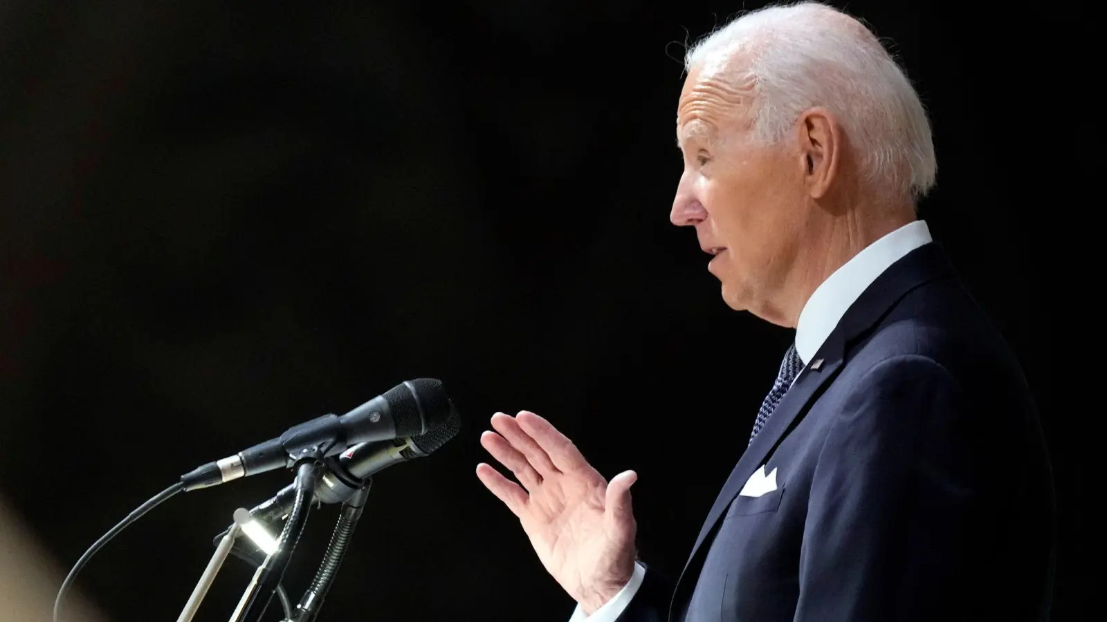 Hat US-Präsident Joe Biden sich in der „Garagen-Affäre“ strafbar gemacht? (Foto: Andrew Harnik/AP/dpa)