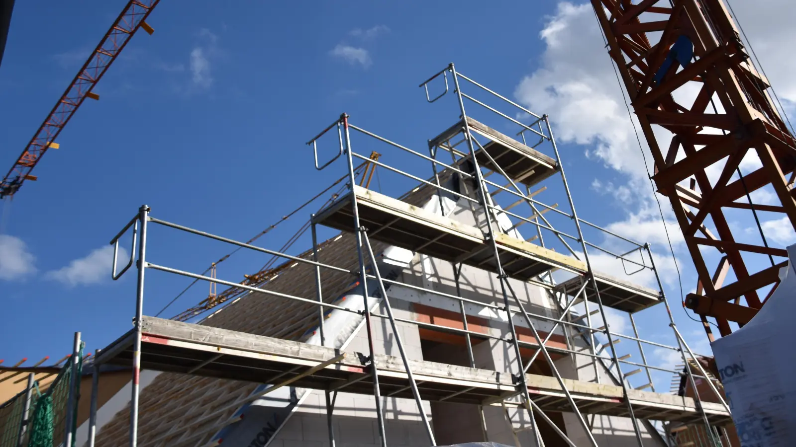 Streitigkeiten sind programmiert, wenn der Traum vom eigenen Haus zum Albtraum wird und als Ausweg aus den Schulden nur die Zwangsversteigerung bleibt. (Symbolbild: Silvia Schäfer)