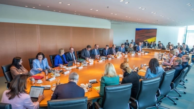 Im Kabinett geht es um die Finanzplanung. (Archivbild) (Foto: Michael Kappeler/dpa)