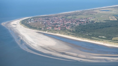 „Wir haben es selbst in der Hand, uns anzupassen“, sagt ein Forscher mit Blick auf den steigenden Meeresspiegel und den Küstenschutz. (Symbolbild) (Foto: Sina Schuldt/dpa)