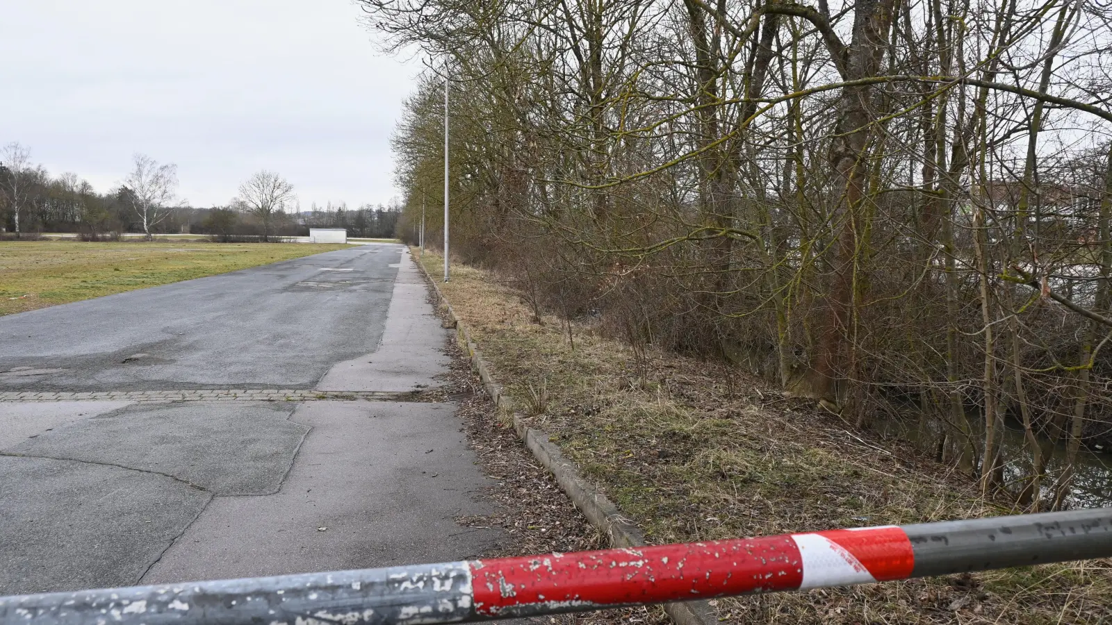 Tristesse pur am einstigen Messegelände: Die Wohnbebauung ist in weite Ferne gerückt. Grund dafür sind Experten-Gutachten, deren Ergebnisse eine wirtschaftliche Bebauung unrealistisch machen. (Archivbild: Luca Paul)