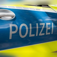 Die Polizei ist vor Ort. (Symbolbild) (Foto: Daniel Vogl/dpa)