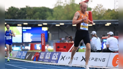 Florian Bremm kurz vor dem Ziel in Wattenscheid. (Foto: Theo Kiefner)